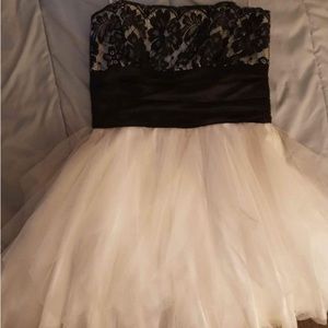 Strapless black and white Roberta homecomming dress